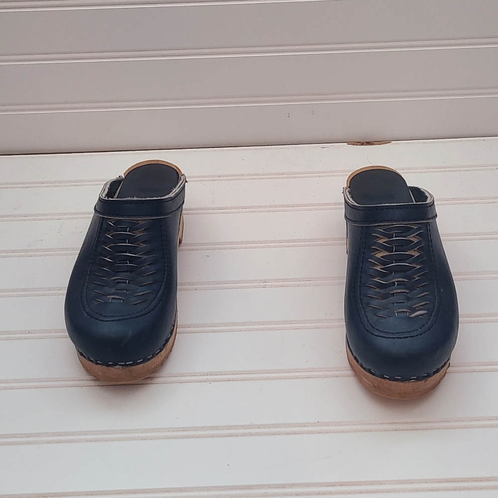 Vintage clogs